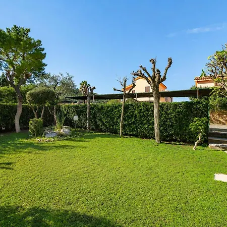 Estay - Myricae - Terrazza A Due Passi Dal Mare *